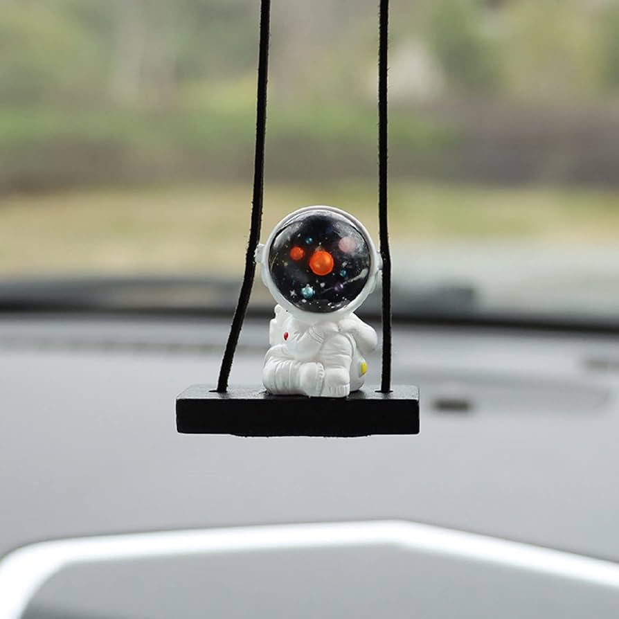 Amazon | 車 ルームミラー 飾り 車飾り 可愛い 宇宙飛行士